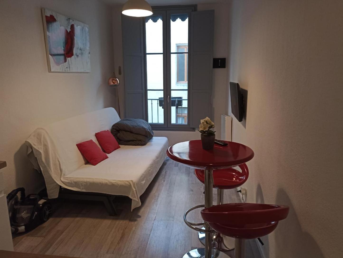 Studio Nimes Centre Bilik gambar