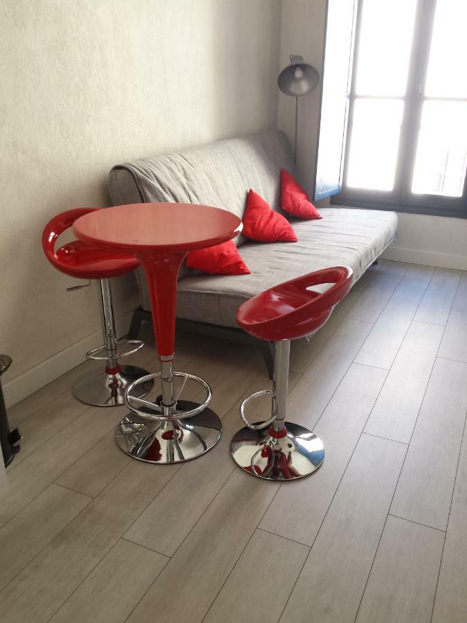 Studio Nimes Centre Luaran gambar